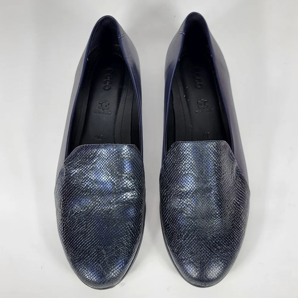 Ecco Women's Shimmering Navy Loafers #755 Size EU 40 (US 9-9.5)